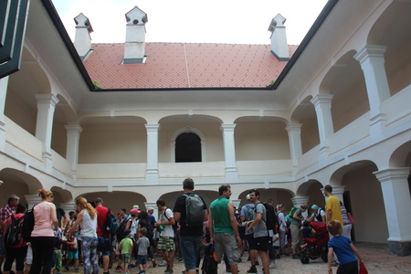 20 na gradu Lisičje so tudi prireditve